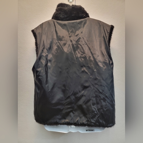 Reversible Black Faux Fur Vest Unbranded M/L Zipper closure slit pockets - Picture 3 of 9